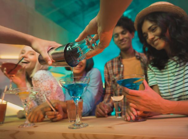 Ruta de Cócteles por Salamanca: Los Mejores Bares para tu Despedida de Soltero